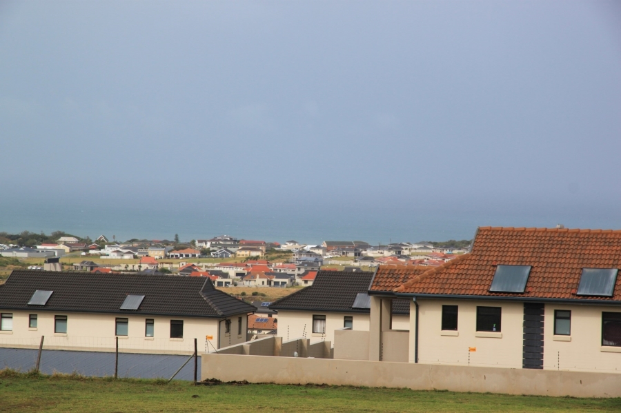 To Let 3 Bedroom Property for Rent in Kidds Beach Eastern Cape